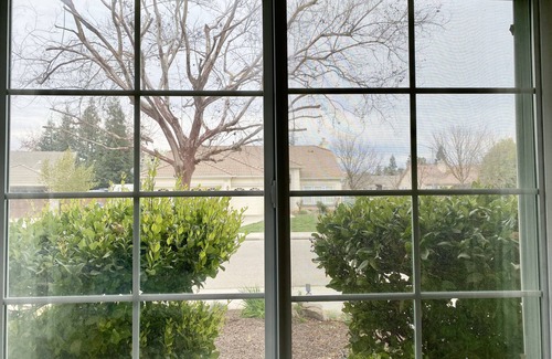 Raisin Casa | Spacious and Relaxing guest unit in Fresno