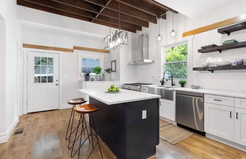 Flatbush Casa | Spacious and Renovated Victorian Free Standing Home in New York City