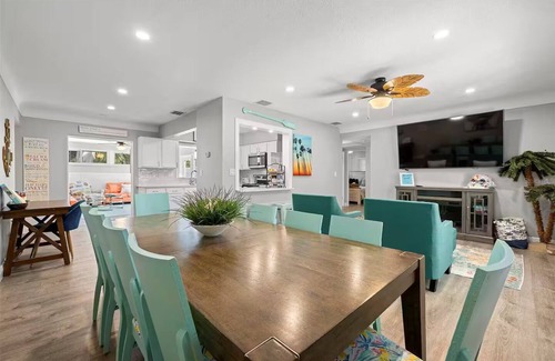 South Pinellas Community Council Casa | Spacious and Short Drive to Beach