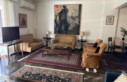 Papagou-Holargos Apartamento | Spacious and sunny appartment in Cholargos
