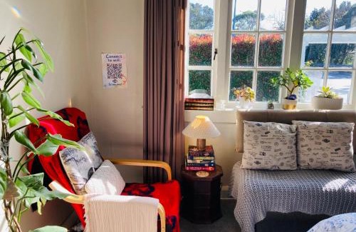 Mount Albert Casa | Spacious and Sunny Master Bedroom with shared bathrooms