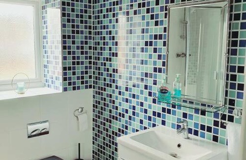 West Thurrock Casa | Spacious and Tastefully Decorated Town House In Lakeside West Thurrock Grays
