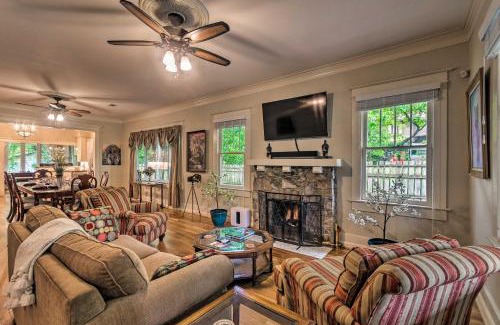 Hot Springs Casa | Spacious and Updated 1920s HSNP Craftsmen Home