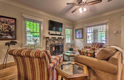 Hot Springs Casa | Spacious and Updated 1920s HSNP Craftsmen Home