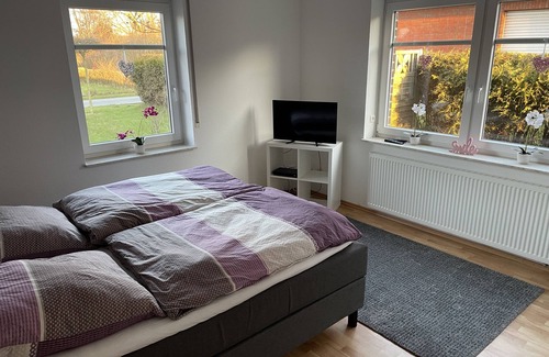 Esens Casa | Spacious and very quiet holiday home in Esens / East Friesland