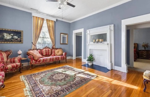 Anderson Apartamento | Spacious Anderson Retreat | King Bed & Private Yard