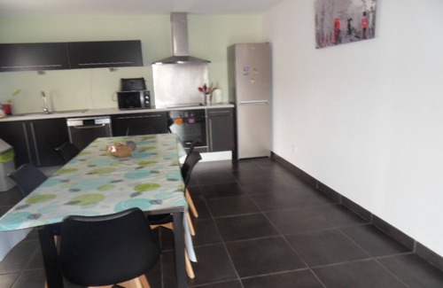 Folelli Villa | f4 gran comodidad en Bas Villa cerca de las playas y ríos