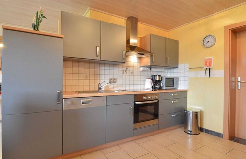 Burg-Reuland Apartamento | Spacious Apartment in Grüfflingen with Sauna