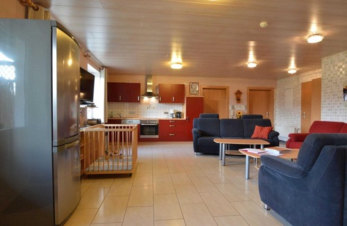 Burg-Reuland Apartamento | Spacious Apartment in Grüfflingen with Sauna