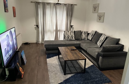 Gravesend Apartamento | Spacious Apartment 10 min from Bluewater Shopping Centre.