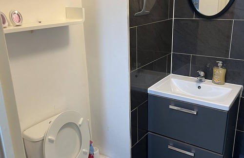Gravesend Apartamento | Spacious Apartment 10 min from Bluewater Shopping Centre.