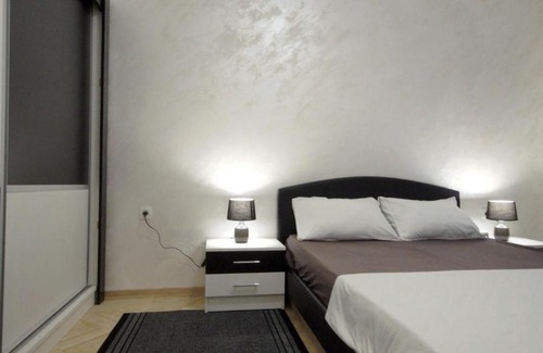 Old Town Apartamento | Spacious Apartment Erol