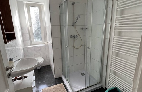 Stahlwerk Weitmar Apartamento | Spacious Apartment I 7 Beds I 3 Sleeping Room I Fast Wifi I Balcony