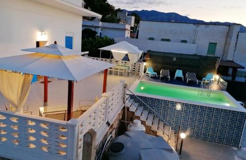 Alcamo Marina Apartamento | Spacious apartment in Alcamo Marina 90 m² with shared pool