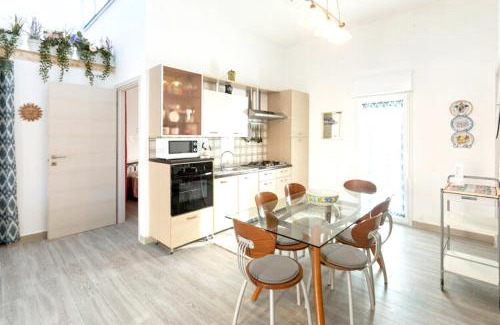 Alcamo Marina Apartamento | Spacious apartment in Alcamo Marina 90 m² with shared pool