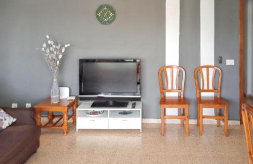 Benicassim Apartamento | Spacious Apartment in Benicàssim with Mountain View