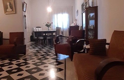Batroun Apartamento | Spacious apartment in town centre