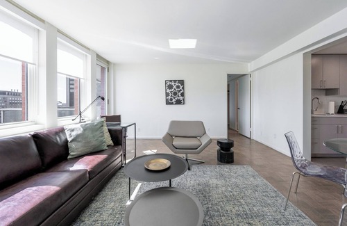 Prudential - St. Botolph Apartamento | Spacious Apartment in Luxury Back Bay Building