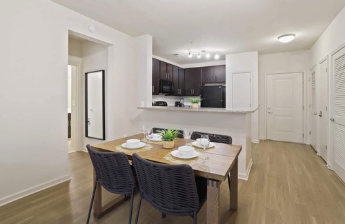 Arlington Apartamento | Spacious Apartment near DC W Gym