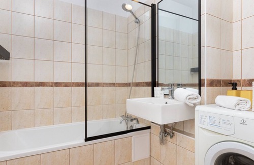 Gdansk Apartamento | Spacious Apartment Przemyska by Renters