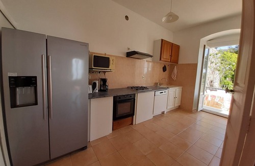 Erbalunga Apartamento | Spacious apartment, stunning sea view!