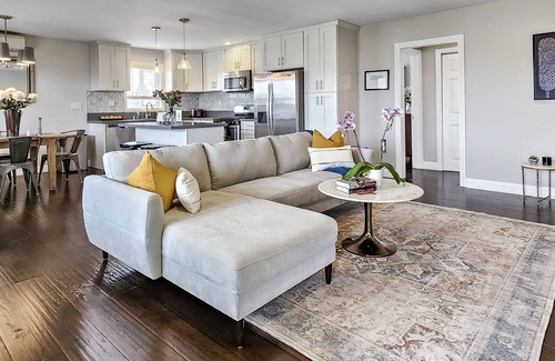 Washington Culver Apartamento | Amplio, moderno, impecable y estacionamiento gratuito.