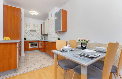 Saska Kepa Apartamento | Spacious Apartment Vistula by Renters