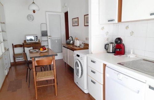 Monte Sacro Apartamento | Spacious apartment with park view in Conca d'oro