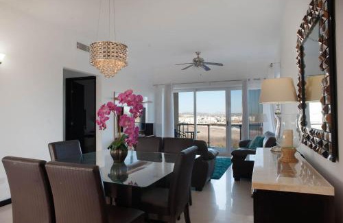 Marina Mazatlán Apartamento | Spacious Apartment with Pool Facing the Ocean in Mazatlán - Marina