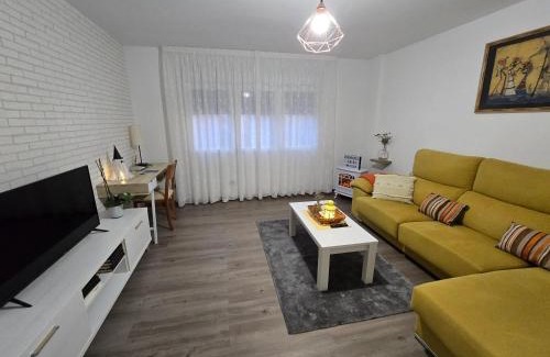 O Grove Apartamento | Spacious apartment with sea view in O Grove, 110 m²