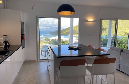 Anse Marcel Apartamento | Cosy spacious appartment facing the sea with private garden