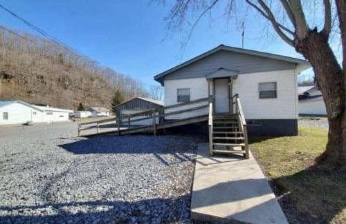 Montcalm Casa | Spacious ATV Retreat House