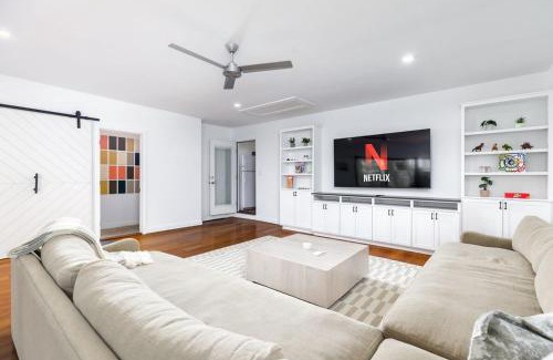 Barton Hills Casa | Spacious ATX Escape, 4BR, Pool, Mins to Zilker
