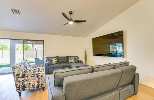 Springer Ranch Casa | Spacious Backyard with Putting Green! Peoria Retreat