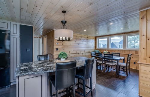 Clayton Casa | Spacious Barndominium with river view and steps from State Park