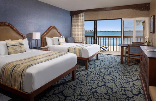 Crown Point Hotel | Spacious Bay Front Double Suite | Catamaran Resort Escape