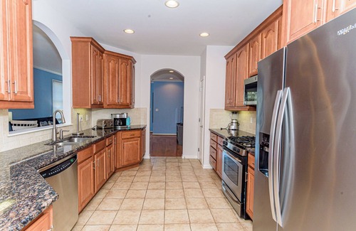 The Commons Casa | Spacious Bayside Resort – Sleeps 14, Minutes from Sun Ridge Pool!