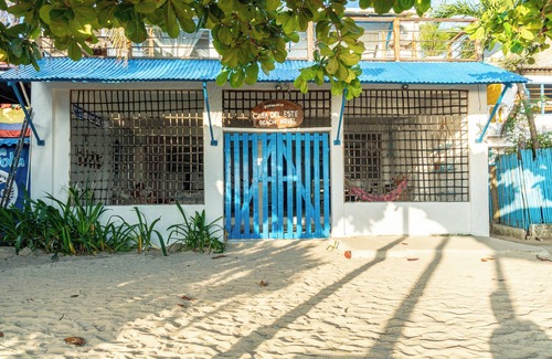 Rincon Apartamento | Amplia casa frente al mar en Rincón del Mar, blanca, cómoda, fresca y luminosa