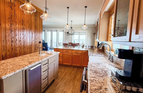 Crawfordville Casa | Spacious beachfront 4-bedroom house in charming Crawfordville