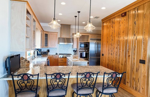 Crawfordville Casa | Spacious beachfront 4-bedroom house in charming Crawfordville