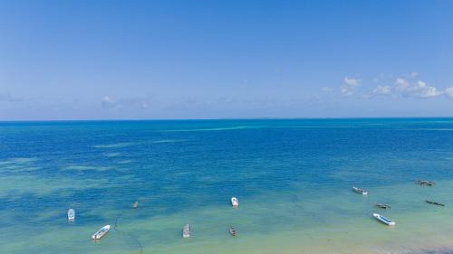 Uroa Apartamento | Spacious Beachfront Condo -AC - WIFI, Uroa Escape Zanzibar