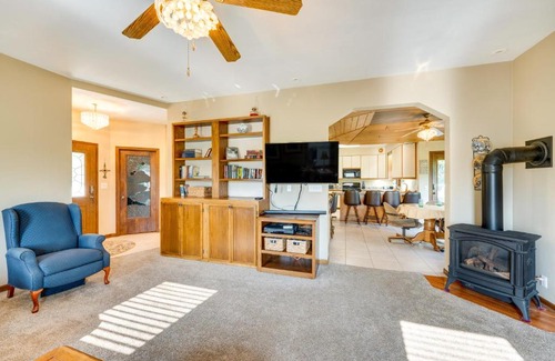 Beloit Casa | Spacious Beloit Retreat Close to Parks and Trails!