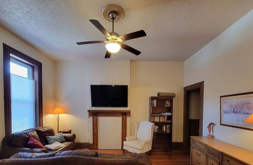Benton Park Casa | Spacious Benton Park Apartment w/ large King Bedroom Suite & NEW LUXURY BATH!