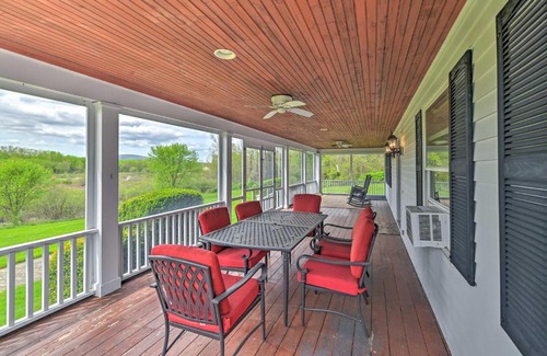 Great Barrington Casa | Spacious Berkshires Retreat about 3 Mi to Skiing!