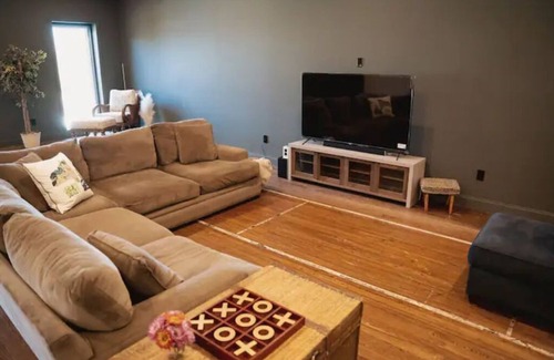 Montour Falls Apartamento | Spacious! Bigger than it seems. Room for everyone!