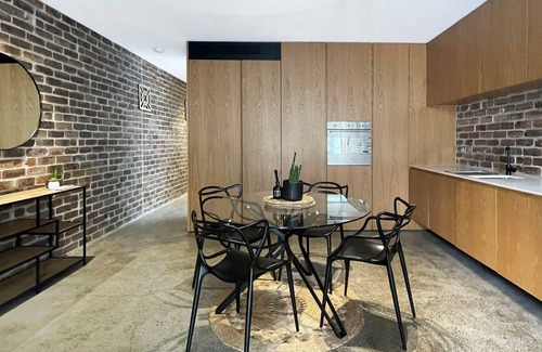 Bellevue Hill Casa | Spacious Bondi Beach Getaway - Heart of Bondi
