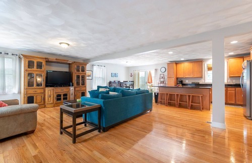 Bonnet Shores Casa | Spacious Bonnet Getaway w/ A/C, outdoor shower, firepit, perfect for 2 families