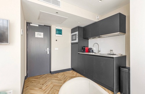 Slotervaart Apartamento | Spacious boutique studio-apt near city center!