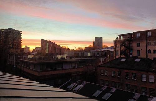 Haggerston Apartamento | Spacious bright top floor apt w/view, gym, courtyard in the heart of Shoreditch