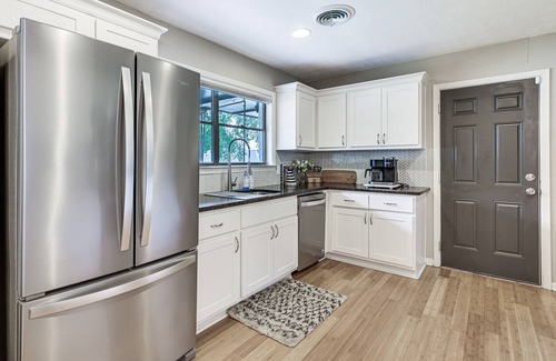 College Station Cabaña | Spacious Bryan Home w/ Patio: 4 Mi to Downtown